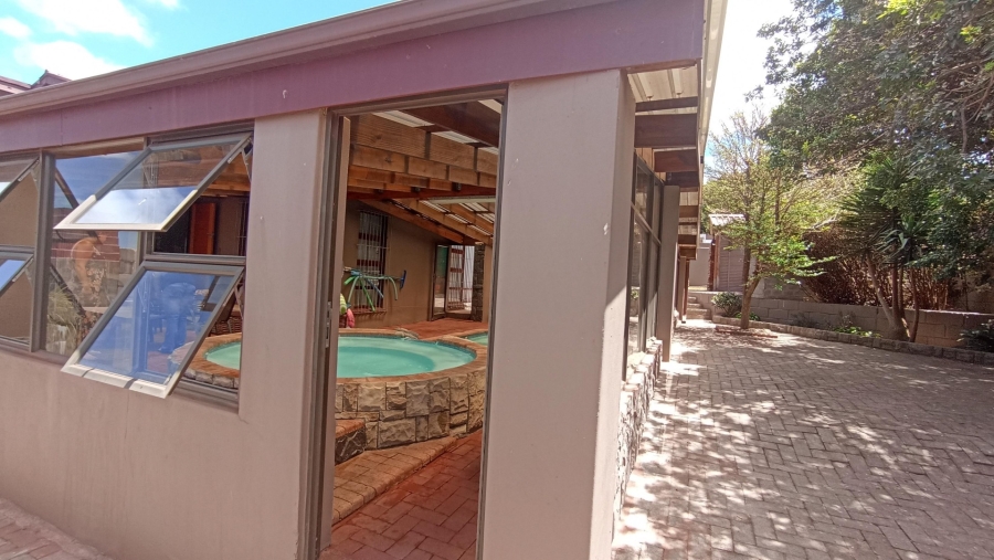 4 Bedroom Property for Sale in Vredenburg Western Cape